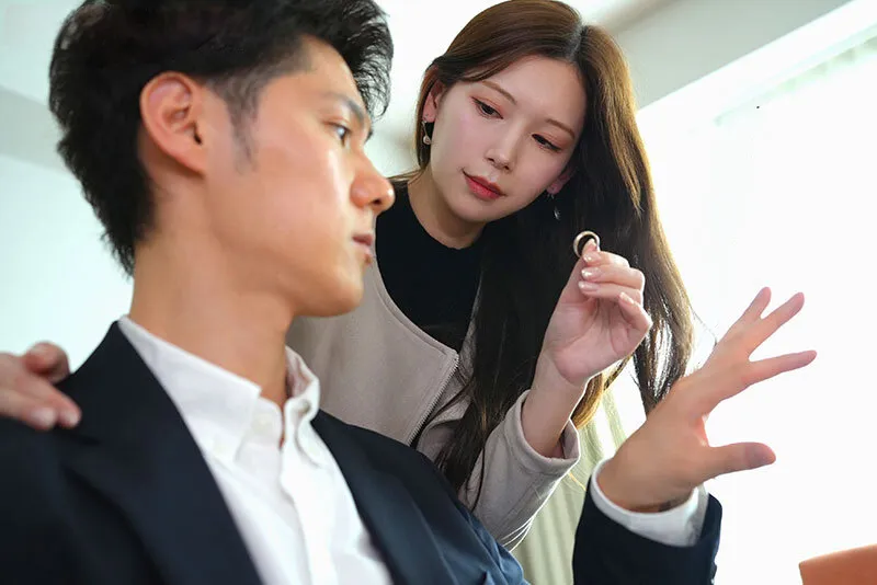 Người vợ đi đi giã ngoại, chồng yêu ở nhà bị nhỏ em cô vợ gạ làm tình không trượt phát nào